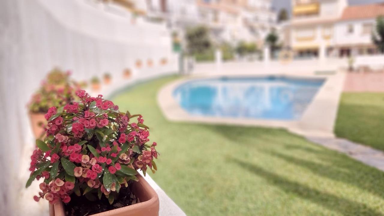 Del Parque Flats Meseta Swimmingpool Apartment Torremolinos Exterior photo